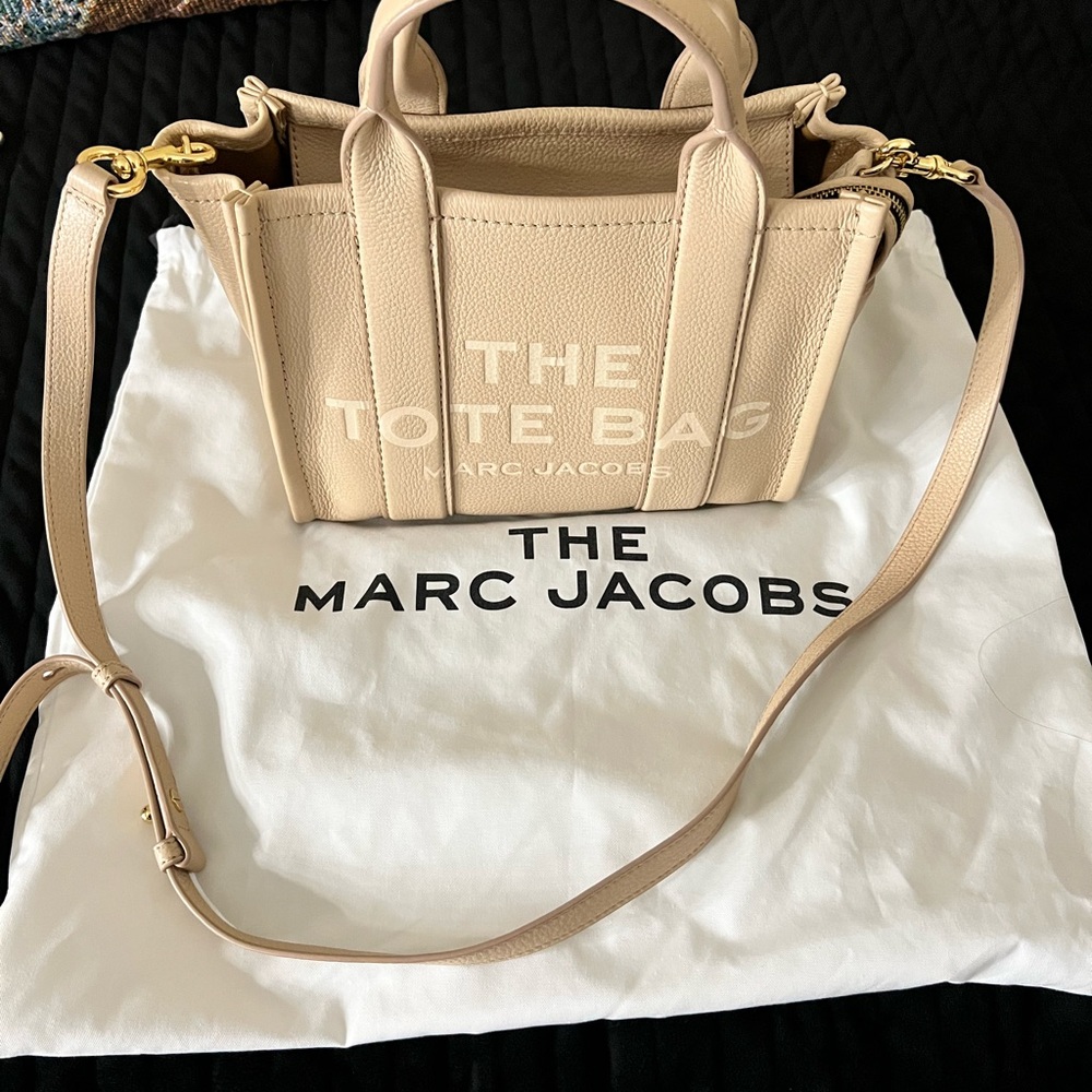 Marc jacobs mini tote